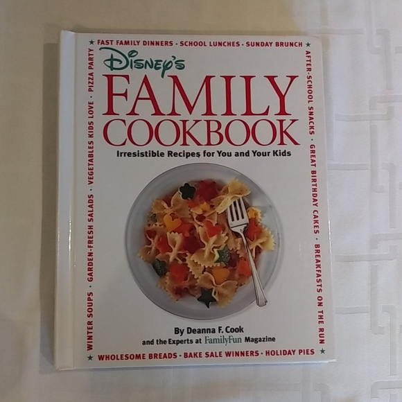 Vintage Disney's Family Cookbook - Picture 1 of 9